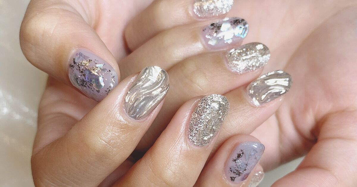 うねうねミラーネイル 東大宮ネイル 東大宮で評判の高いネイルサービスを発信するブログを公開しています